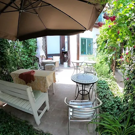 Flavia Bed & Breakfast