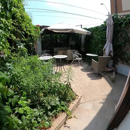 Bed & Breakfast Flavia Constanţa