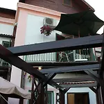 Flavia Bed & Breakfast