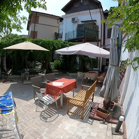 B&B Flavia