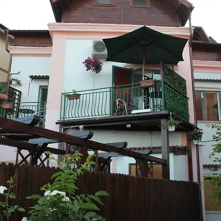 Flavia Nocleg ze śniadaniem Konstanca